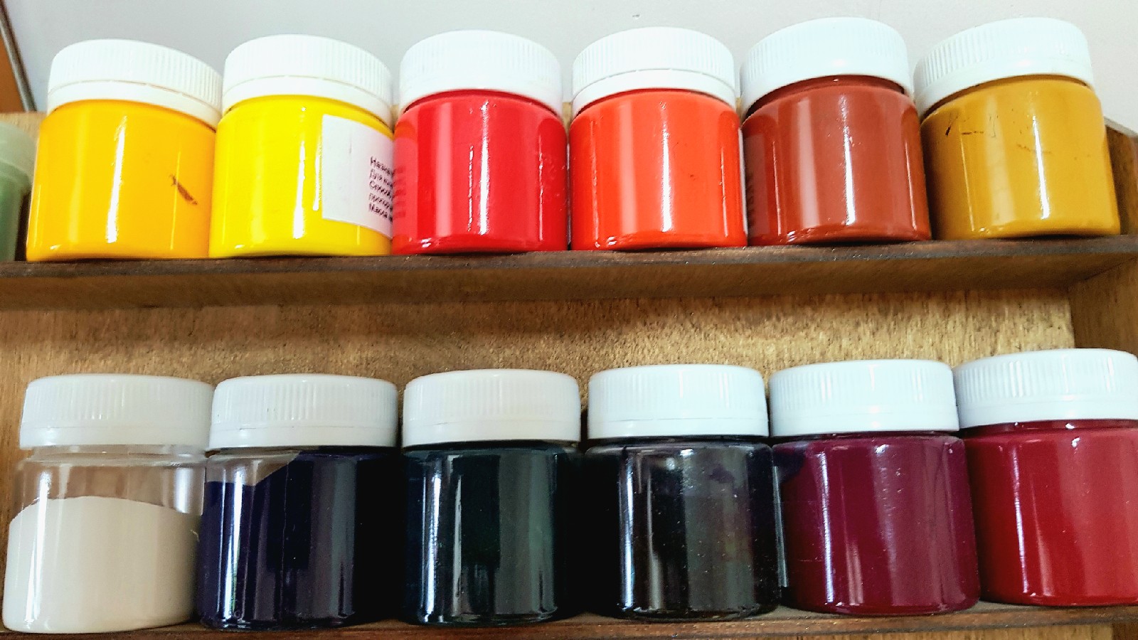 Краски Холи своими руками: способы изготовления в домашних условиях